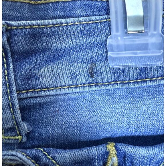 ARIZONA Jean Company Blue Jean Denim Shorts, Size 11 - Picture 5 of 7